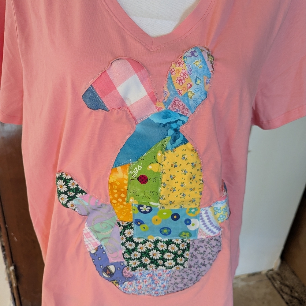 Time and Tru Pink Patchwork Bunny Appliqué Tee